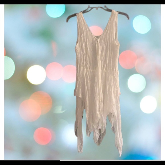 lindi Tops - 🛍 handkerchief hem top